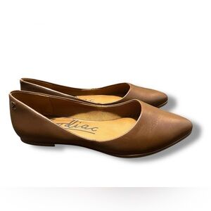 Zodiac Women's Hill 2 Casual Flat, brown, neutral, size 7.5, LIKE NEW